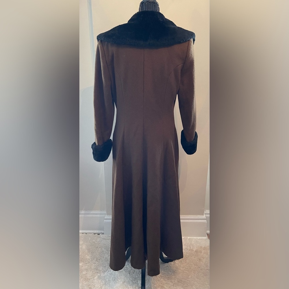 Le Château Brown Long Skater Coat with Black Faux Fur Collar & Cuffs Size M - Picture 5 of 14
